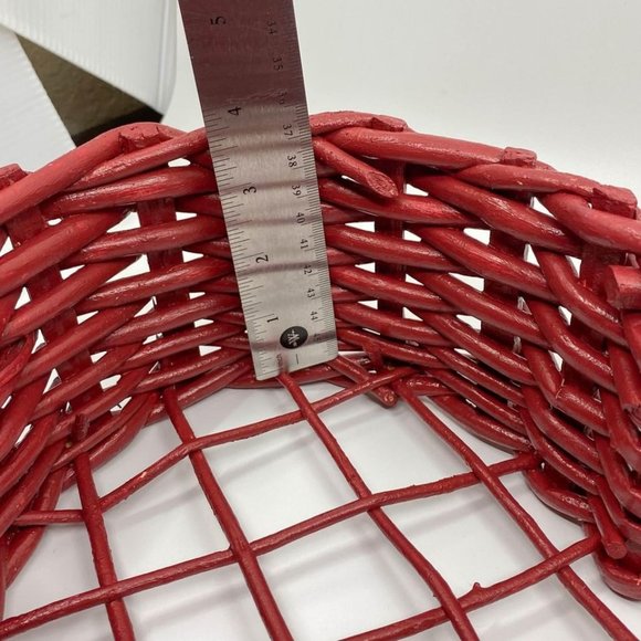 Vintage Wicker Pink Heart Woven Shelf - Picture 10 of 10